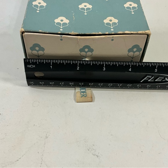 Vintage Estée Lauder Top Drawer Beauty Box Empty - Picture 12 of 12